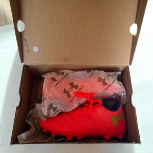 BRAND NEW boys Under Armour soccer cleats Magnetico SelectJR 3.0 FG 3.5 youth
